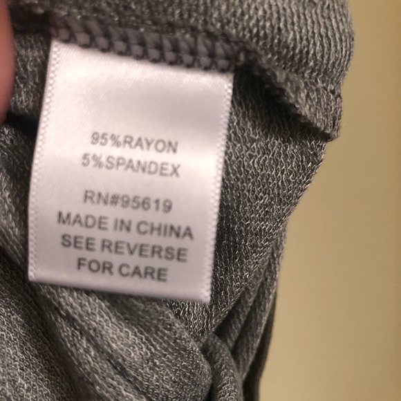 Fever Ruffle Front Slub Knit Top Size 1X - Picture 8 of 9